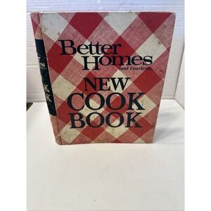 Vintage Better Homes and Gardens New Cookbook 1970 5-Ring Binder T1